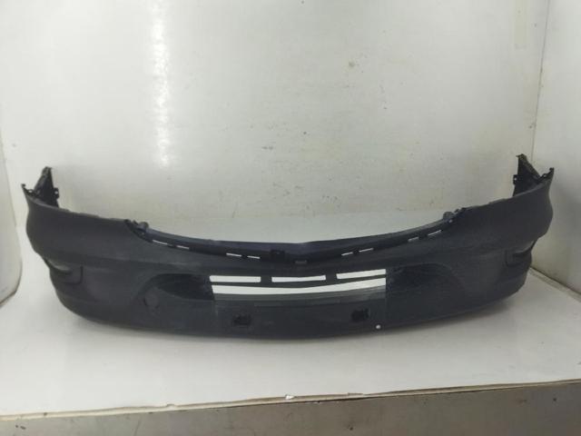 Defensa delantera A9068801670 MERCEDES
