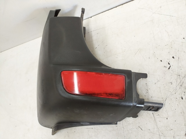 A9068802371 MERCEDES Parachoques trasero, parte derecha  disponible Vigo