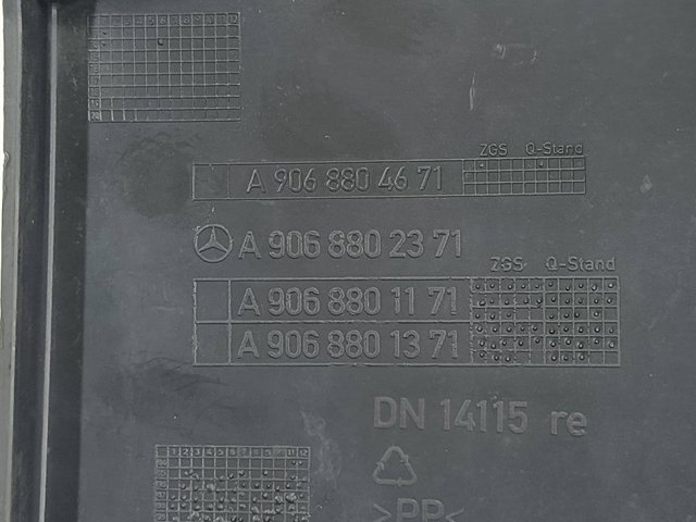 A9068802371 Parachoques trasero, parte derecha  comprar en Reus