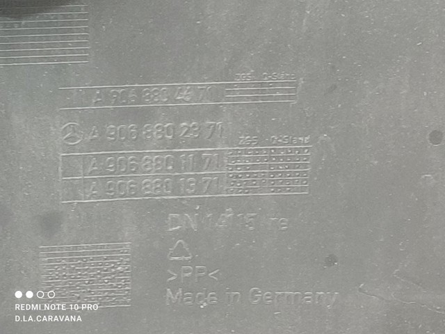 A9068804671 MERCEDES Parachoques trasero, parte derecha  en stock Huelva