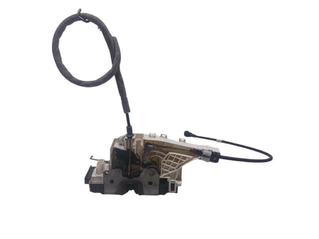 A9077200300 MERCEDES Cerradura de puerta delantera derecha  en stock Córdoba