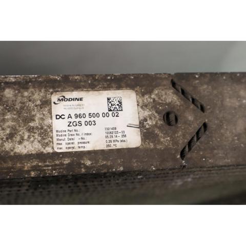 Radiador de aire de admisión A9605000002 MERCEDES