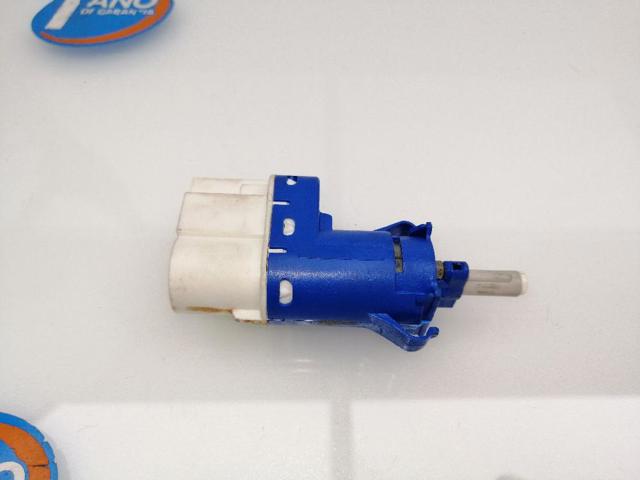 FORD AA6T9C872AA Interruptor de luz de freno  disponible Lugo