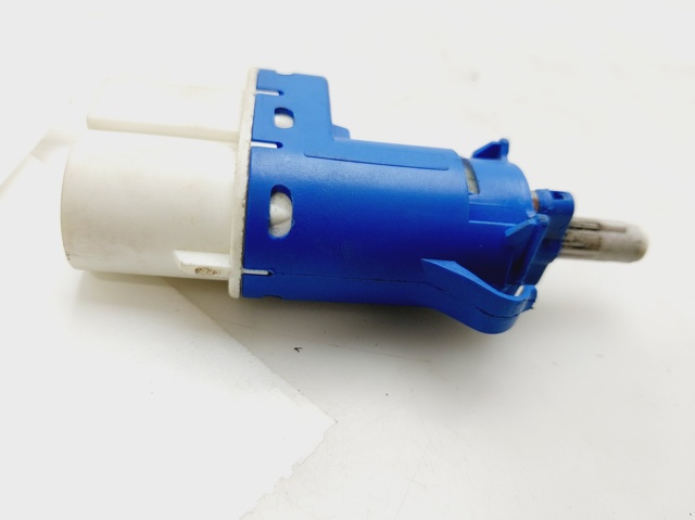 AA6T9C872AA FORD Interruptor de luz de freno  en stock Gandía
