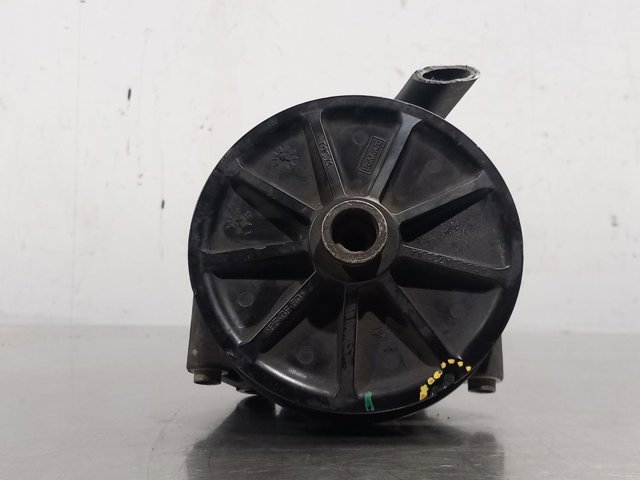 FORD AG913A696CA Bomba de dirección comprar Barcelona