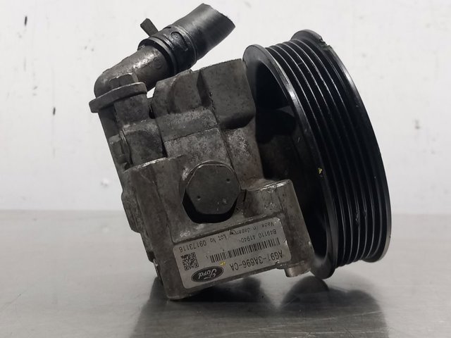 AG913A696CA Bomba de dirección asistida  disponible Málaga
