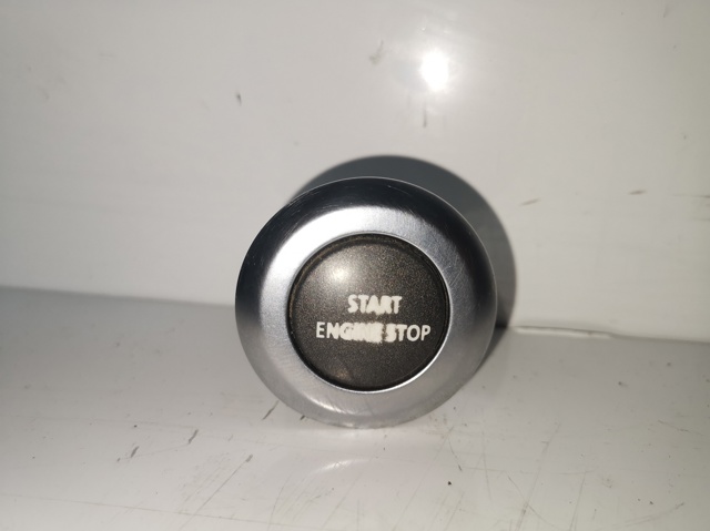 AH2214C376AA Land Rover