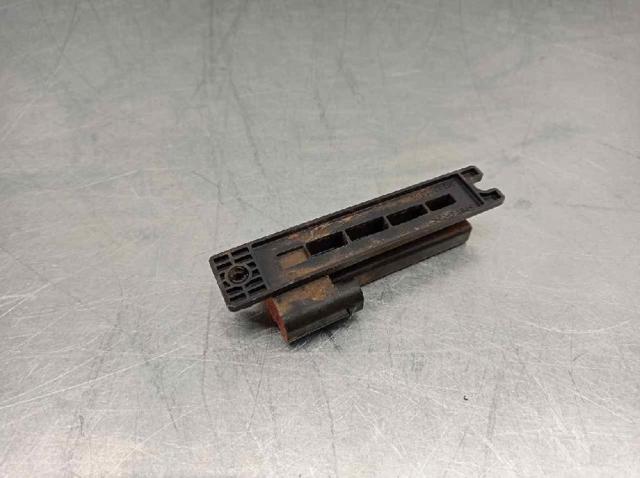 LAND ROVER AH4215K603AA Antena  disponible Lugo