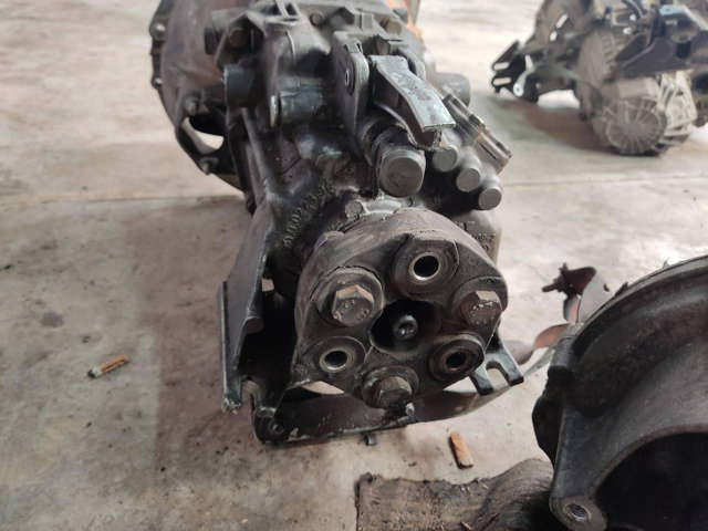 AJR BMW Caja de cambios manual completa  disponible Ourense