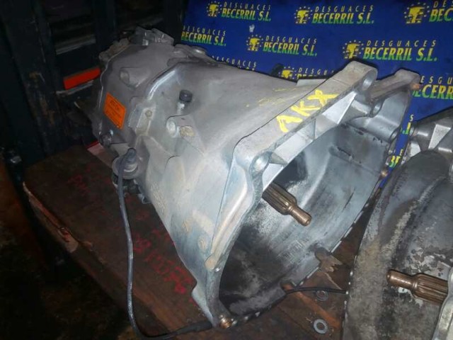 Caja de cambios mecánica, completa BMW 3 E30