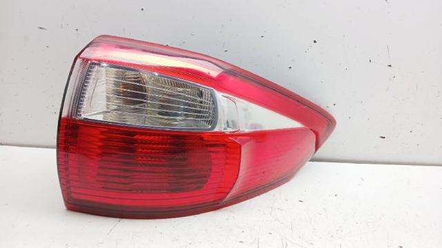 FORD AM5113404BF Piloto trasero exterior derecho  en stock Valencia