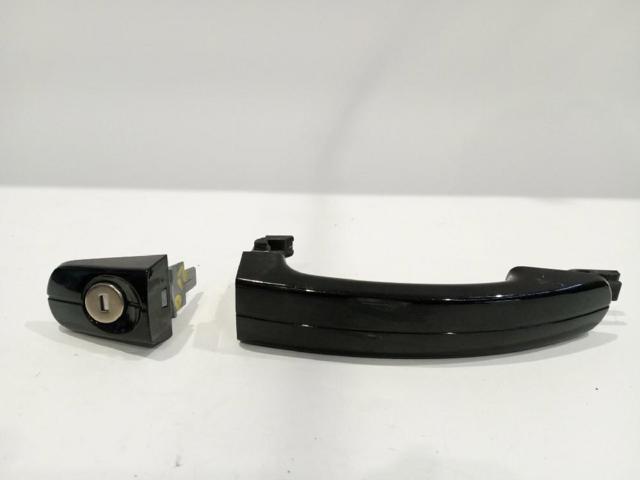 FORD AM51U22404 Manija exterior de puerta delantera  en stock Terrassa