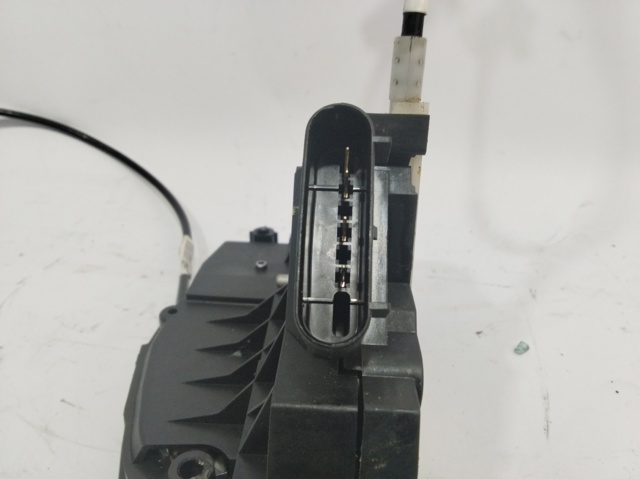 FORD AM5AU21812BF Cerradura de puerta delantera derecha  disponible España