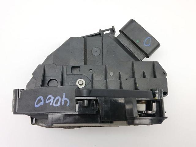 FORD AM5AU21812BF Cerradura de puerta delantera derecha  en stock Salamanca