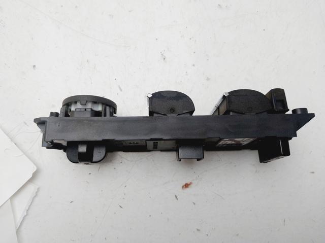 FORD AM5T14A132AA Interruptor de elevalunas delantera izquierda comprar Tarragona