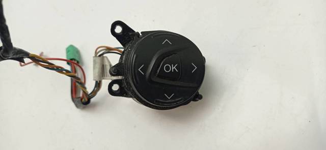 AM5T14K147AA Módulo de interruptores del volante  disponible Málaga