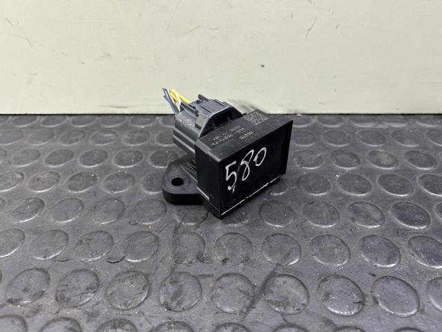 AU5A9D370FC Ford