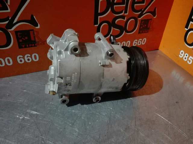 FORD AV1119D629BC Compresor de aire acondicionado  disponible España