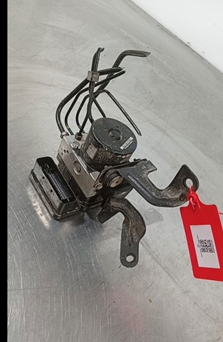 AV592C405CC Ford