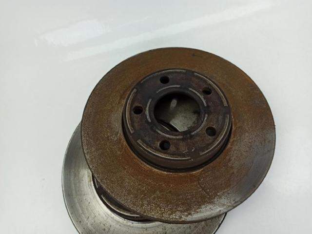 Freno de disco delantero Ford Focus 3 CB8
