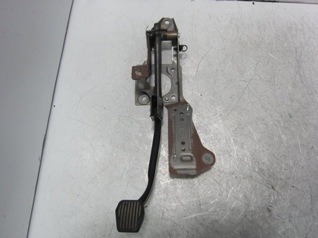 Caja del filtro de combustible Ford Kuga II (2012-2019)