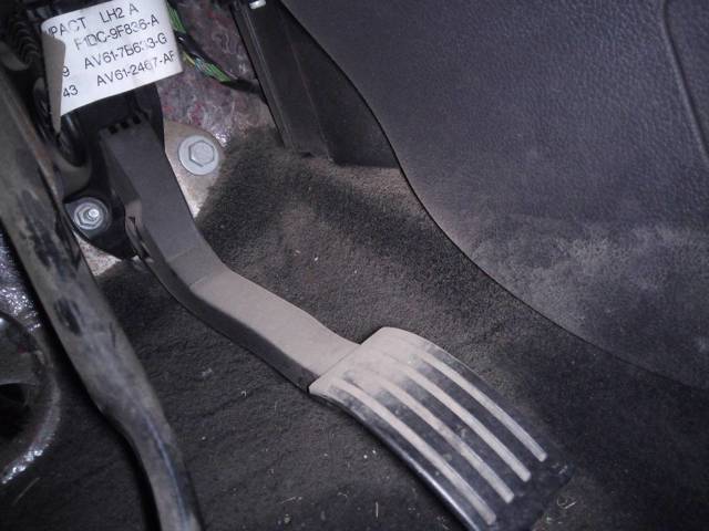 Caja filtros de combustible para Ford Kuga II (CBS)