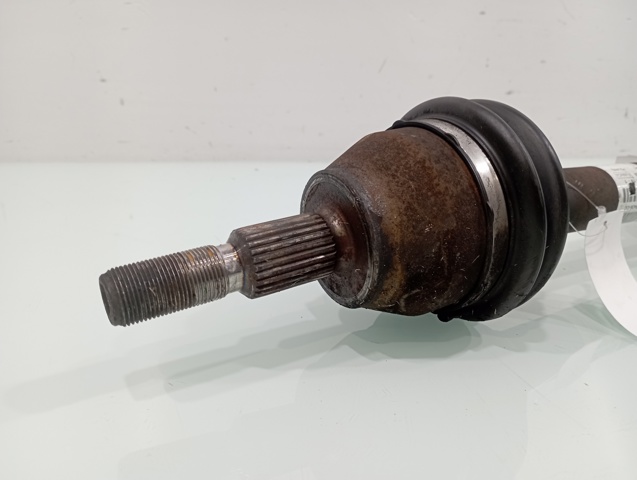 AV613B436CC Semieje delantero derecho  disponible Burgos