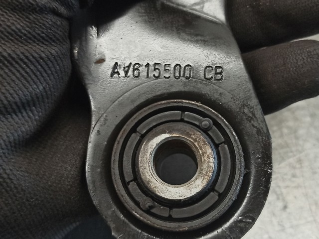 FORD AV615500CB Brazo superior de suspensión trasera izquierdo/derecho  disponible Valladolid