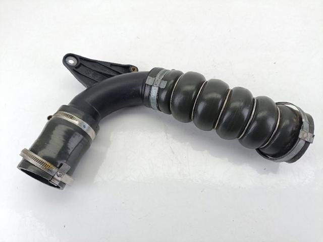 FORD AV616C646HE Tubo intercooler  en stock Salamanca