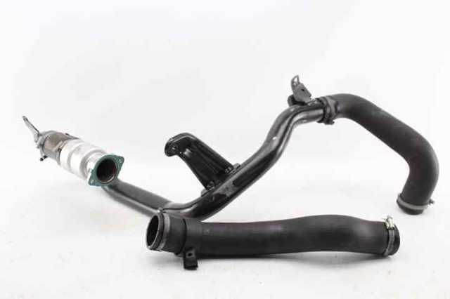 Tubo flexible de aire de sobrealimentación AV616K863VB VOLVO