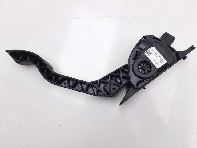 AV619F836AB Pedal del acelerador  disponible Málaga