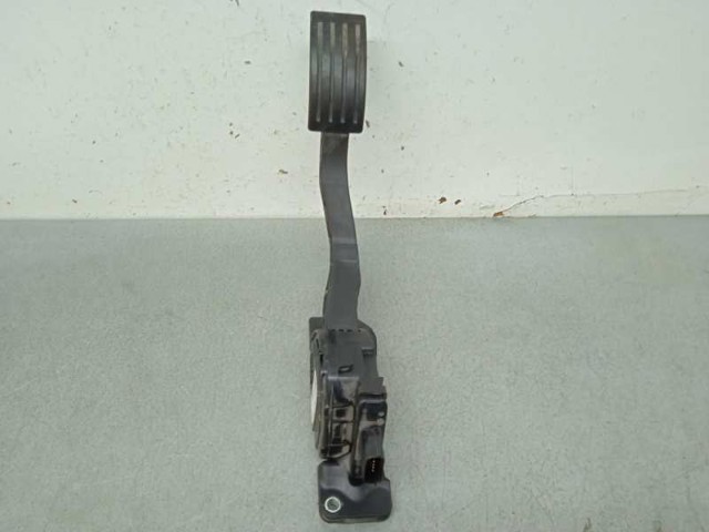 FORD AV619F836AB Pedal del acelerador  disponible Lugo