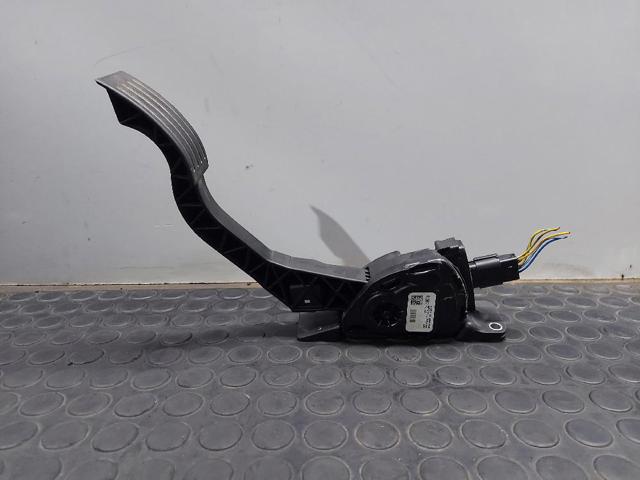 FORD AV619F836AB Pedal del acelerador  disponible Lugo
