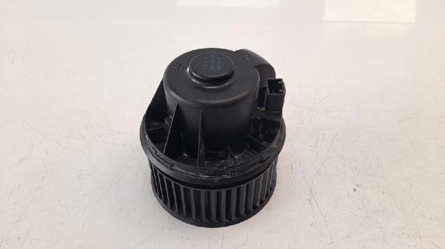 AV6N18456AA Motor del ventilador del calefactor  disponible Burgos
