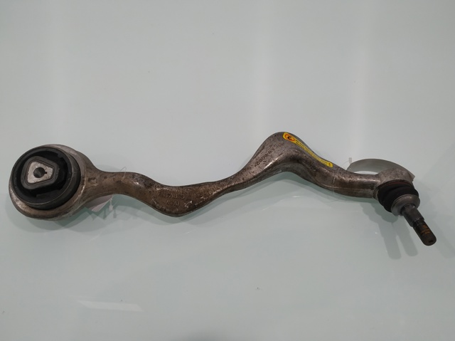 BMW AW6082 Brazo inferior izquierdo de la suspensión delantera comprar Pamplona
