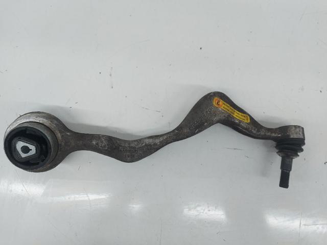 AW6082 Brazo inferior izquierdo de la suspensión delantera  en stock Sabadell