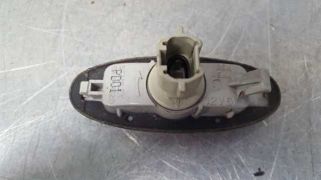 MAZDA B01W51120 Luz intermitente de guardabarros comprar Tarragona