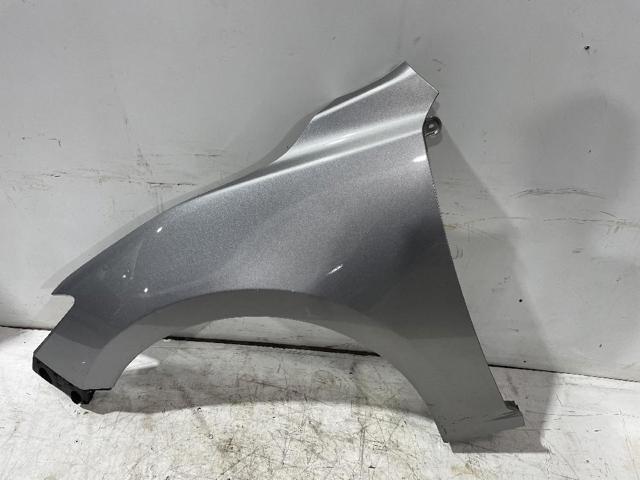 Aleta delantera izquierda B45A52211B MAZDA