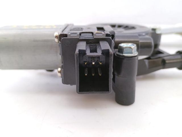 MAZDA B45C5858X Motor del elevalunas de la puerta delantera derecha  en stock Salamanca