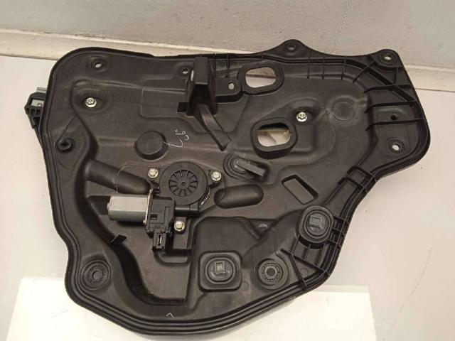 B45C5858X MAZDA Motor del elevalunas de la puerta delantera derecha  en stock Córdoba