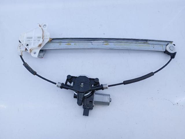 B45C5858X MAZDA Motor del elevalunas de la puerta delantera derecha  disponible Ourense