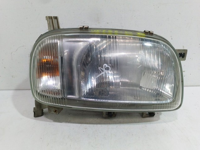 Faro delantero derecho B60105F401 NISSAN