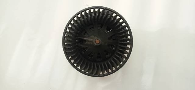 PEUGEOT B6830 Motor del ventilador del calefactor  comprar en Albacete