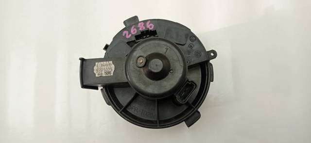 B6830 Motor del ventilador del calefactor  disponible Utrera