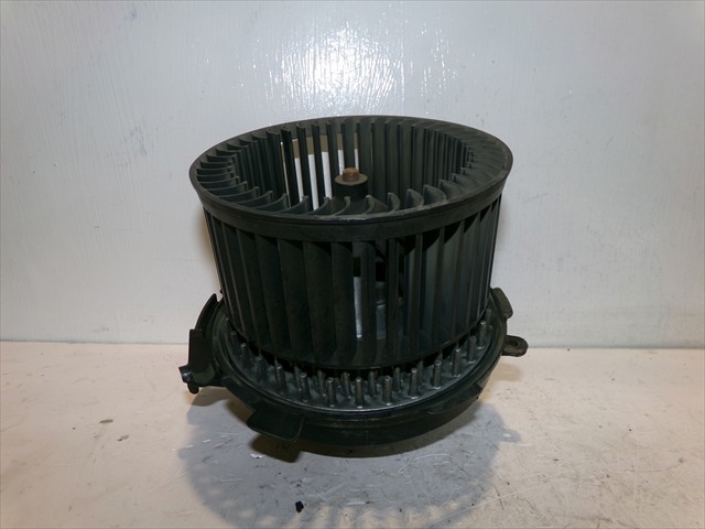 PEUGEOT B6830 Ventilador habitáculo comprar Pamplona