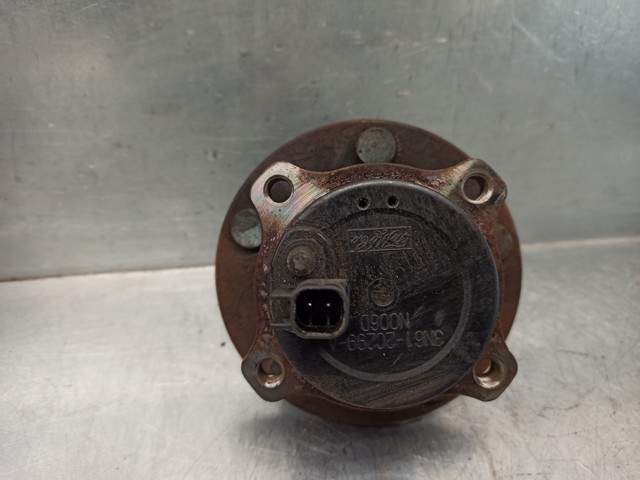 Buje de rueda trasero BBM22615XA MAZDA