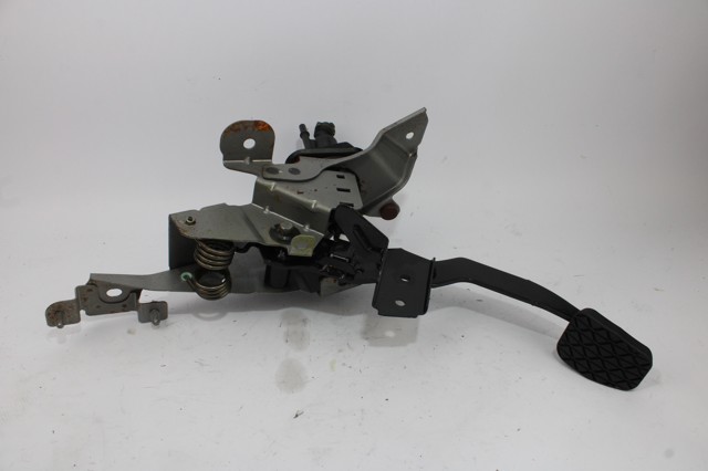 Pedal embrague Mazda 3 BL