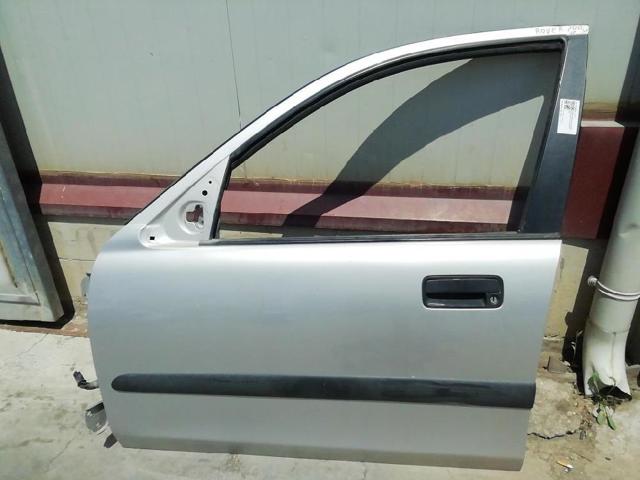 Precio del repuesto Puerta del conductor 25  hatchback