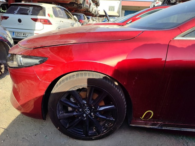 Aleta delantera izquierda BDTS52210 MAZDA