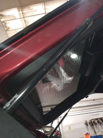 Amortiguador de porton BHE790052 LAND ROVER